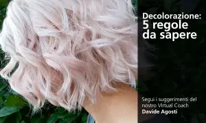 Capelli corti e mossi, schiariti con una tonalità biondo platino rosato. La decolorazione perfetta richiede attenzione.