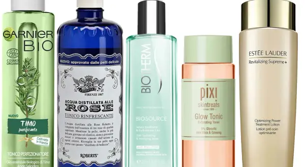 Cinque flaconi di tonici viso: Garnier, Roberts Acqua Distillata alle Rose, Biotherm, Pixi Glow Tonic e Estée Lauder. Ricorda che il tonico va risciacquato.