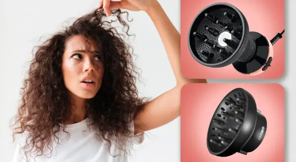 Donna con capelli ricci e crespi guarda un diffusore per capelli, sperando di ottenere ricci definiti.