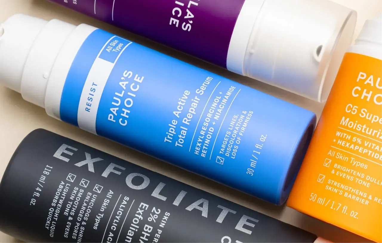 Siero viso Paula's Choice con niacinamide e retinolo, per combattere linee e discromie.